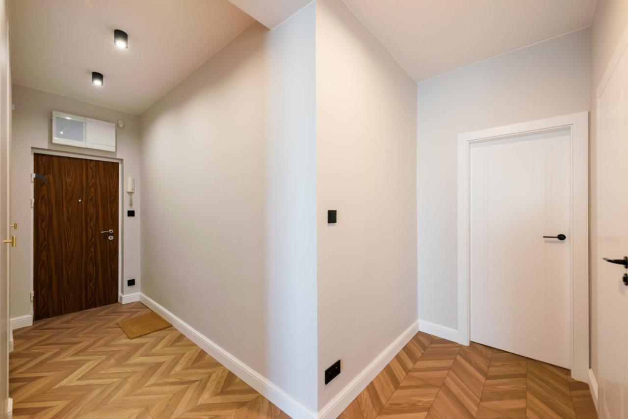 Remarkable City Centre Apartment Warschau Exterior foto
