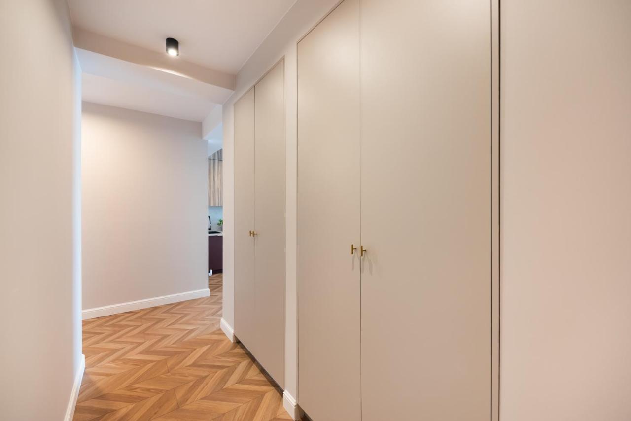 Remarkable City Centre Apartment Warschau Exterior foto